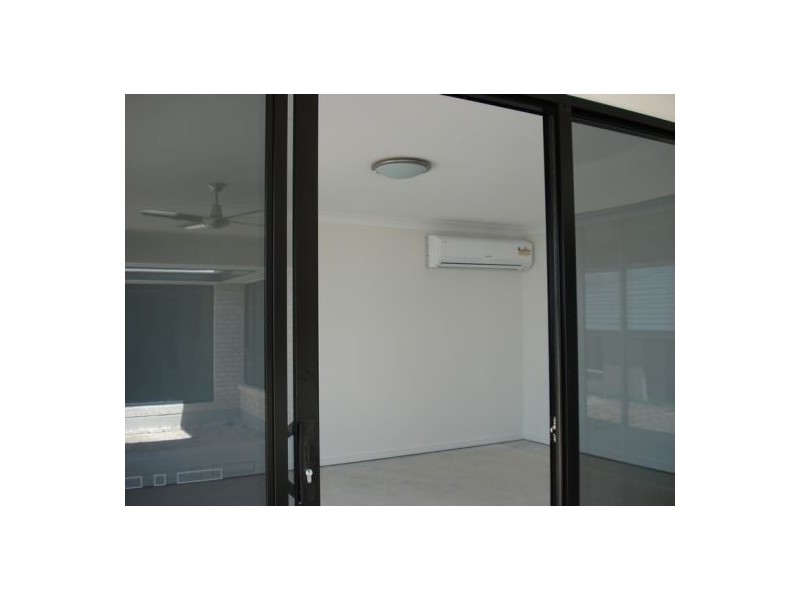 31 Hillary Drive, Warner QLD 4500