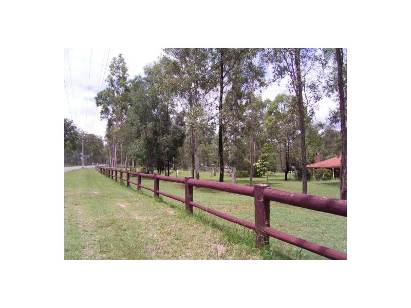 205 Mundoolun Rd, Jimboomba QLD 4280