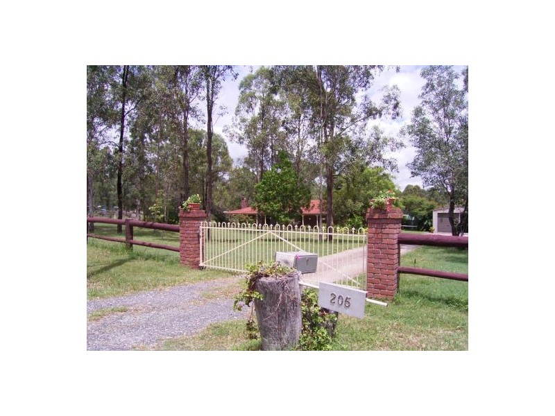 205 Mundoolun Rd, Jimboomba QLD 4280