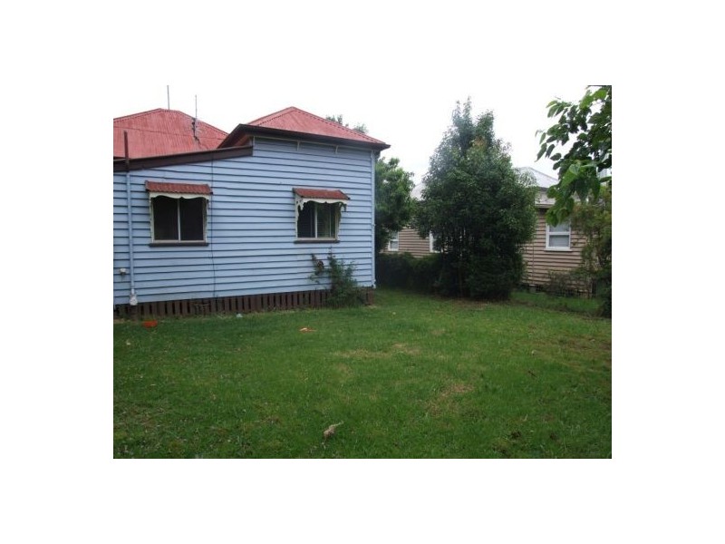 3 Anthony Street, Toowoomba QLD 4350