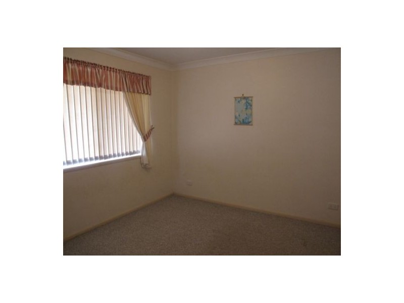 9 Connole Crt, Kearneys Spring QLD 4350