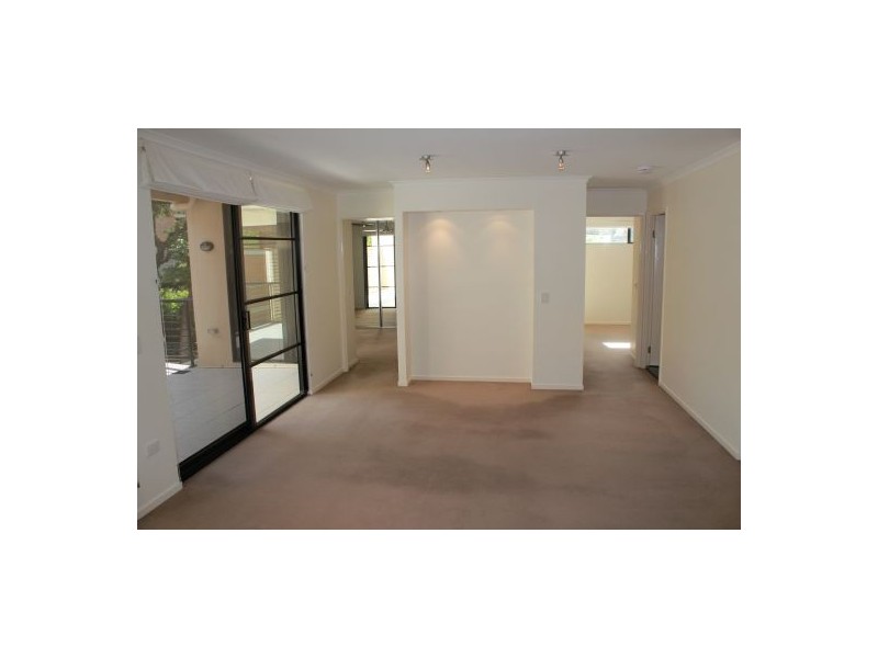 10 / 67 Benson Street, Toowong QLD 4066