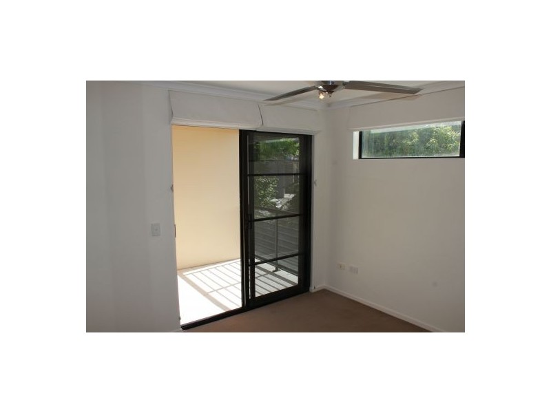 10 / 67 Benson Street, Toowong QLD 4066