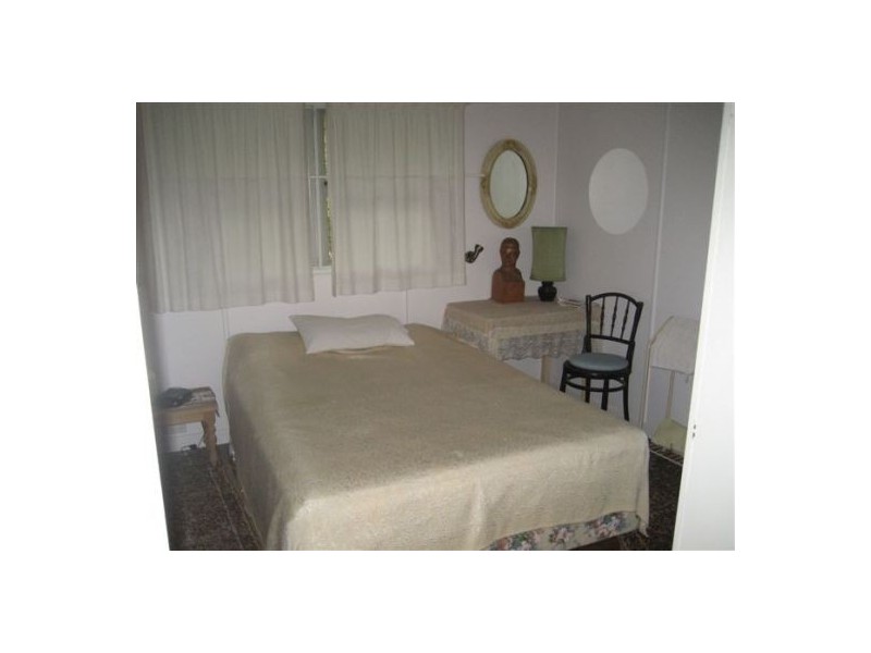 32 Aragon, Indooroopilly QLD 4068