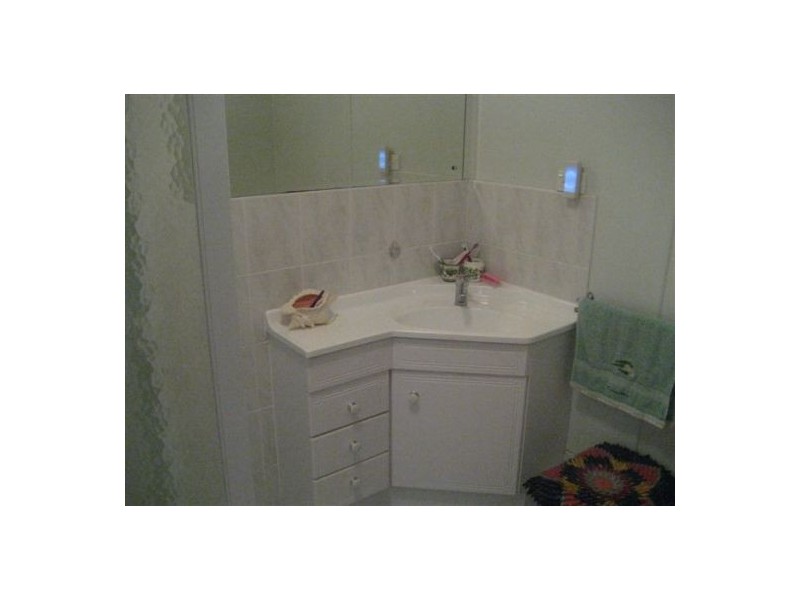 32 Aragon, Indooroopilly QLD 4068