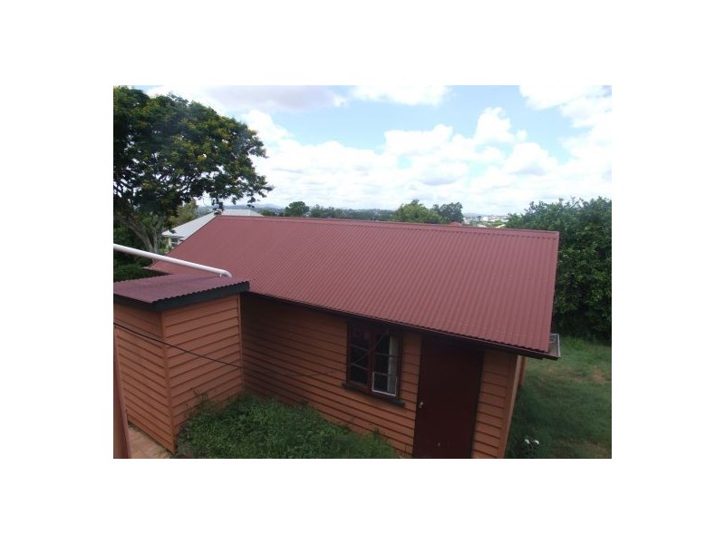 15 Hill St., North Ipswich QLD 4305