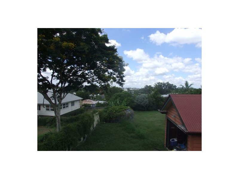 15 Hill St., North Ipswich QLD 4305