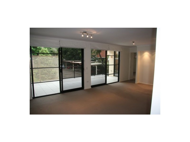 10 / 67 Benson St., Toowong QLD 4066