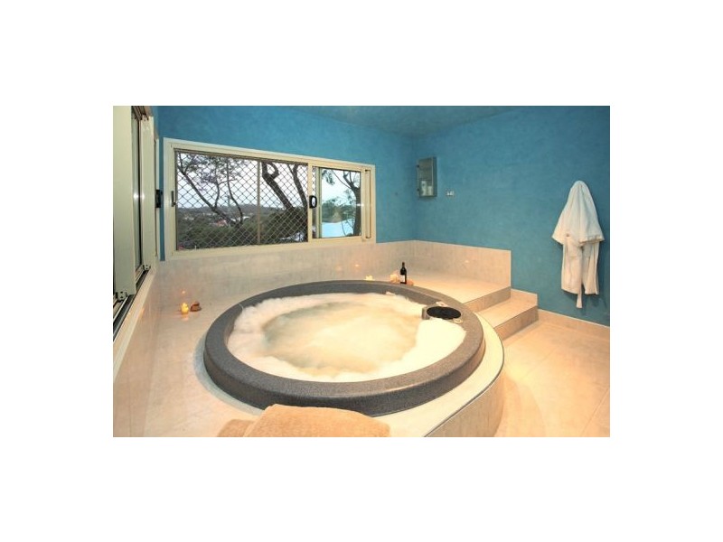 Seven Hills QLD 4170