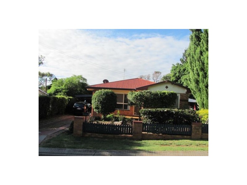 11 McCook St, Toowoomba QLD 4350