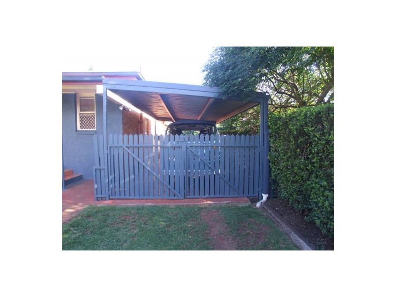 11 McCook St, Toowoomba QLD 4350