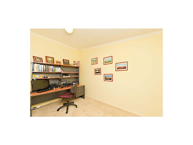 36 Kiriwina St., Fig Tree Pocket QLD 4069