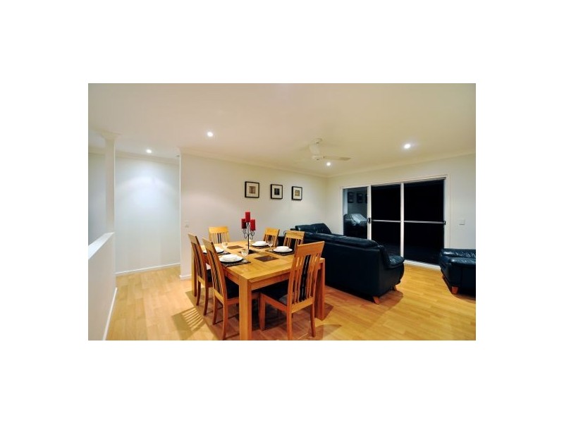 33 Gray Ave., Corinda QLD 4075