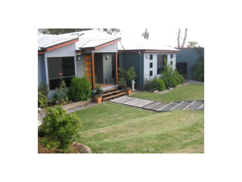 1 Ashley Crt., Highfields QLD 4352