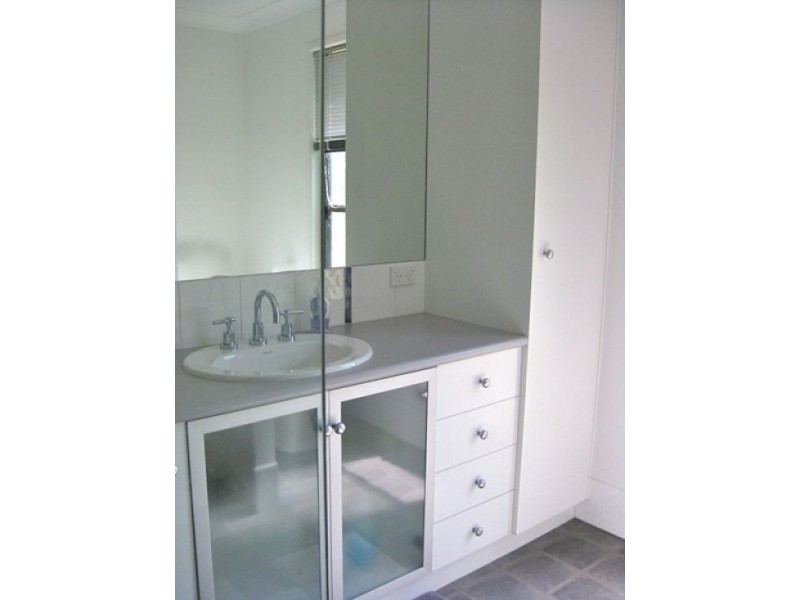 1 Ashley Crt., Highfields QLD 4352