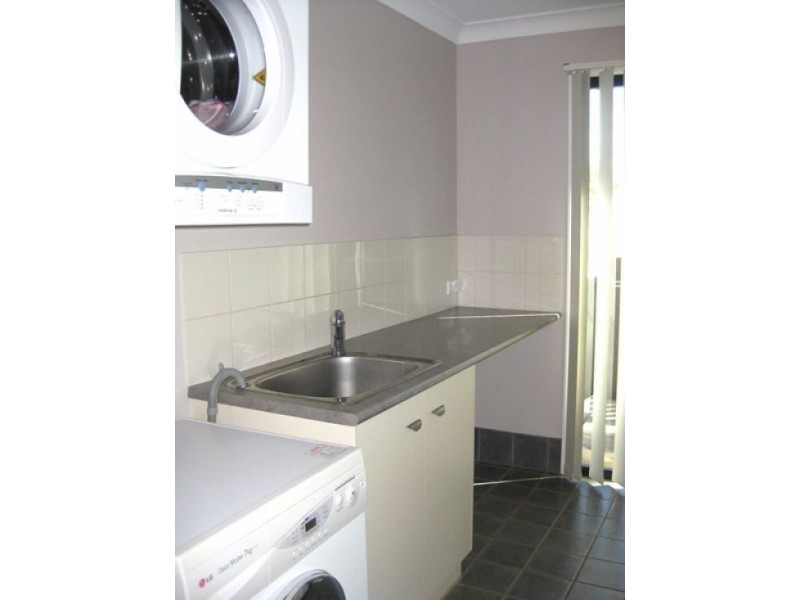 1 Ashley Crt., Highfields QLD 4352