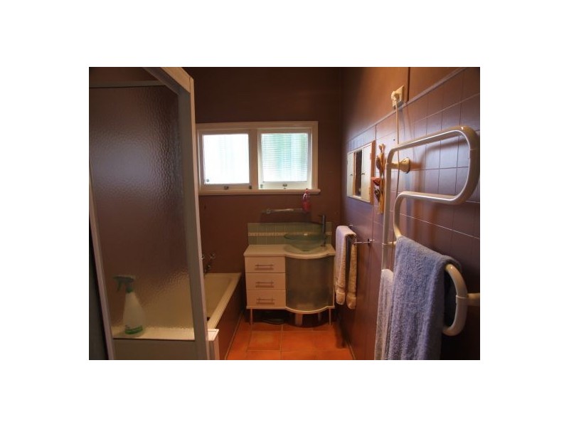 2A  Somerset St., South Toowoomba QLD 4350