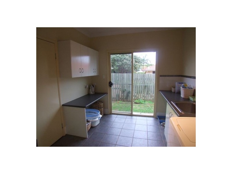 7 Olympus Crt, Middle Ridge QLD 4350