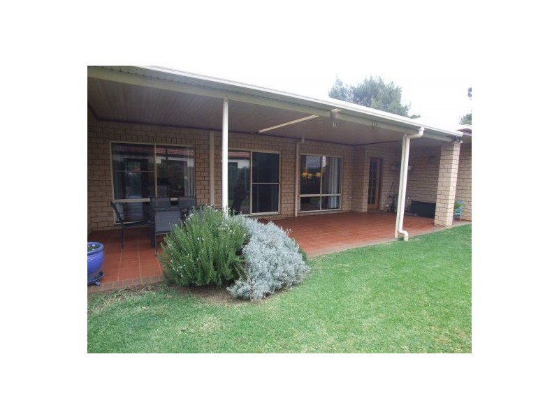 7 Olympus Crt, Middle Ridge QLD 4350