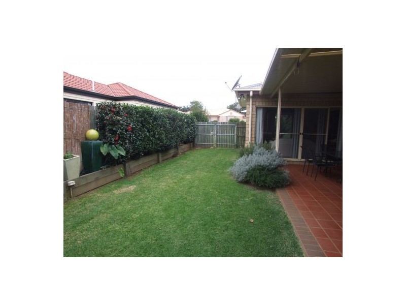 7 Olympus Crt, Middle Ridge QLD 4350