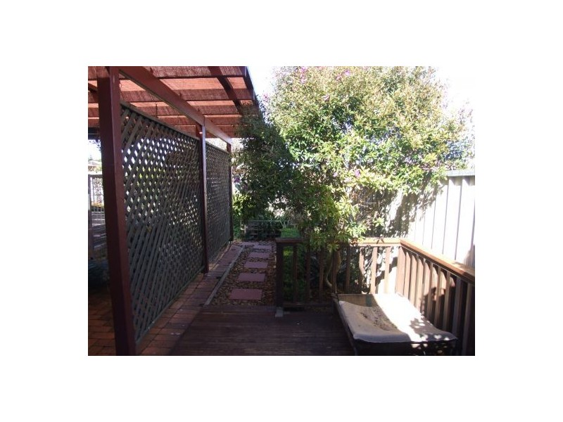 10 Bernborough Crt, Glenvale QLD 4350