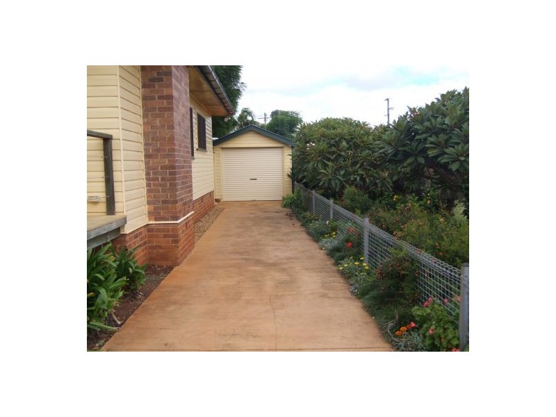 2a Somerset Street, Toowoomba QLD 4350