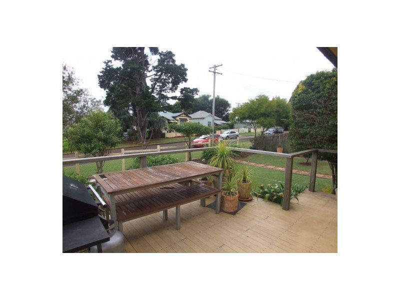 2a Somerset Street, Toowoomba QLD 4350