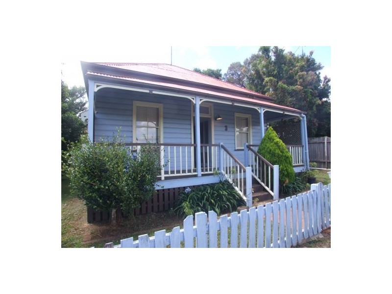 3 Anthony St., Toowoomba City QLD 4350