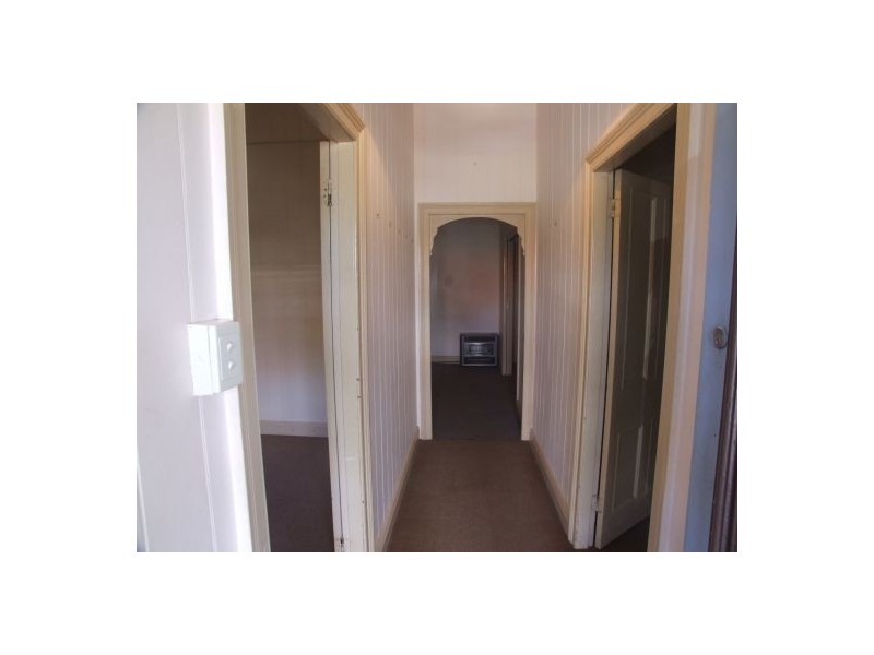 3 Anthony St., Toowoomba City QLD 4350