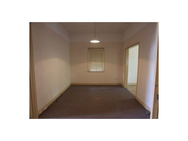 3 Anthony St., Toowoomba City QLD 4350