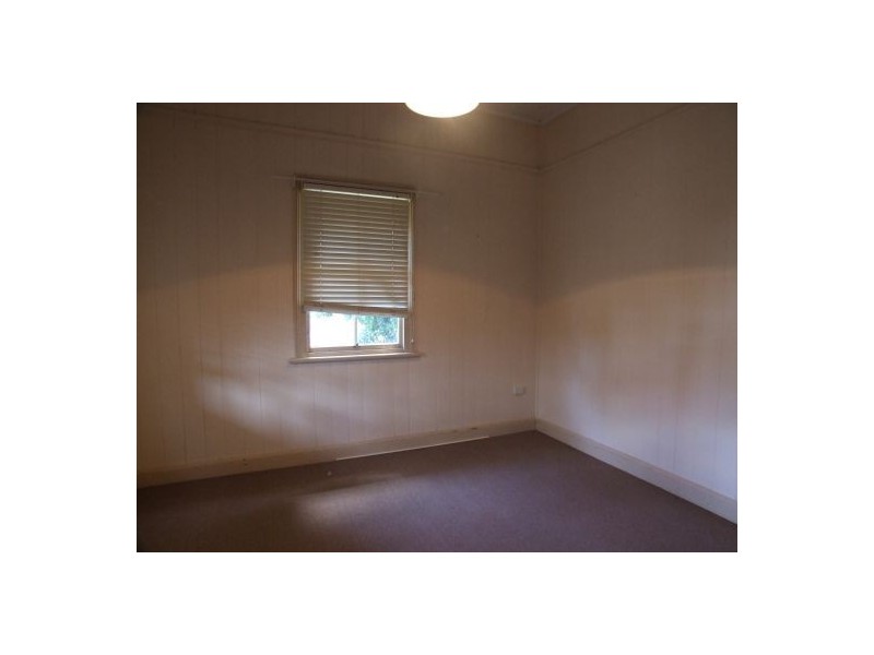 3 Anthony St., Toowoomba City QLD 4350