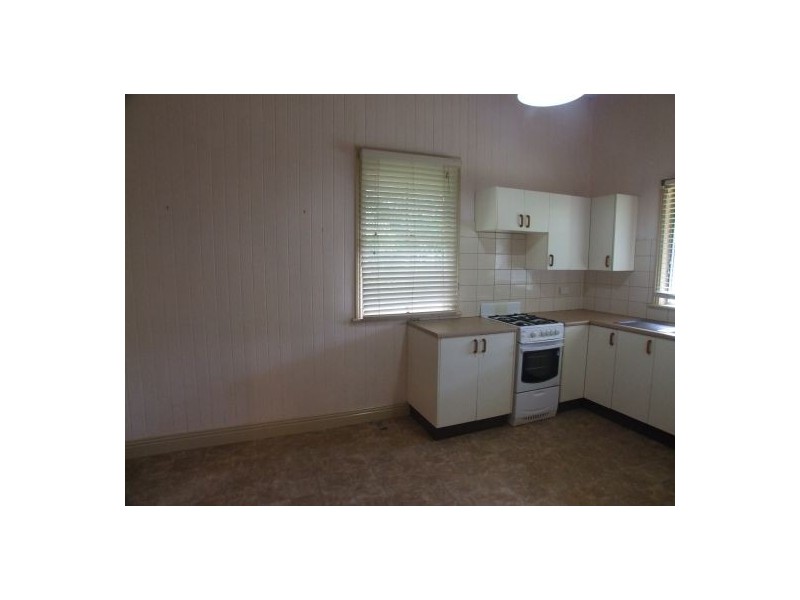 3 Anthony St., Toowoomba City QLD 4350