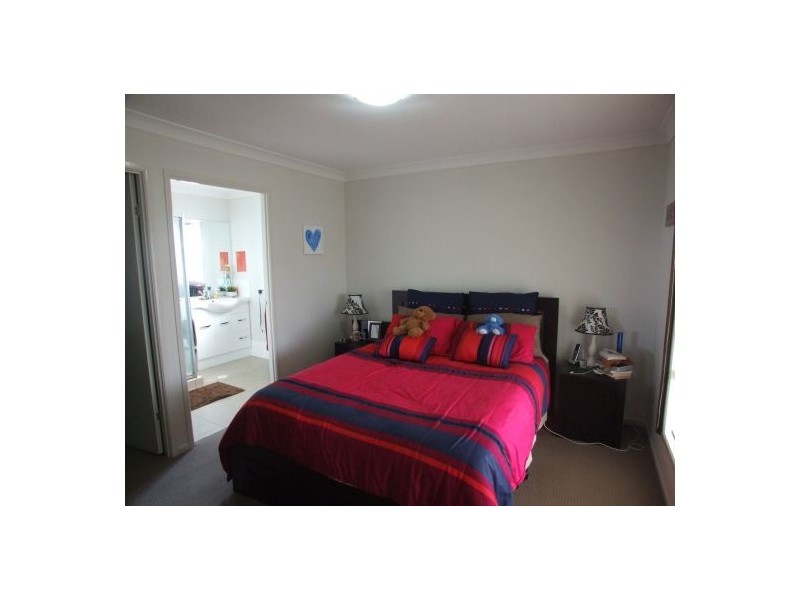 19 Sunset Dve., Glenvale QLD 4350