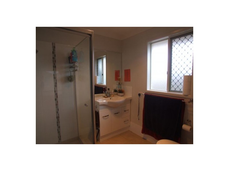 19 Sunset Dve., Glenvale QLD 4350