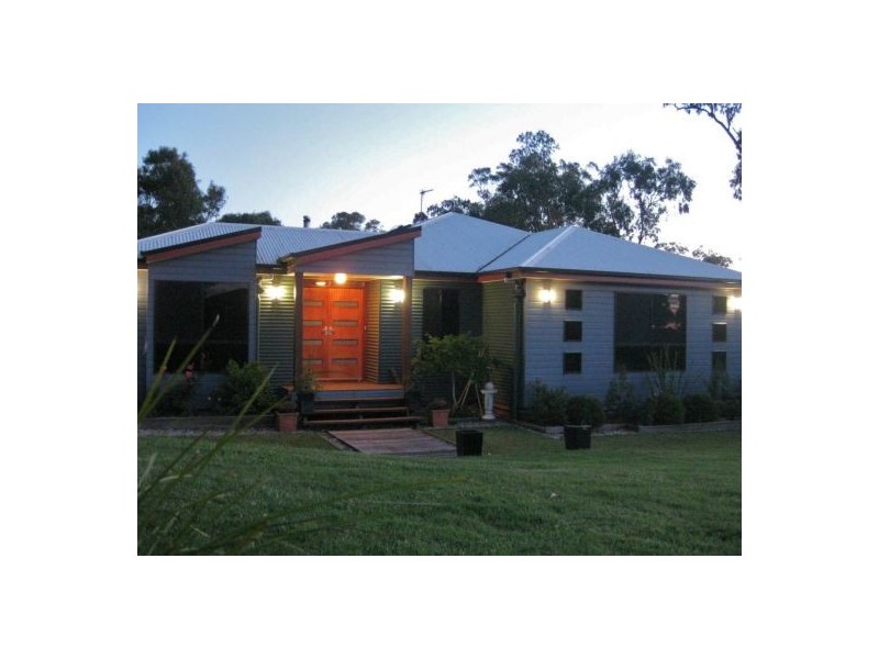 1 Ashley Court, Highfields QLD 4352