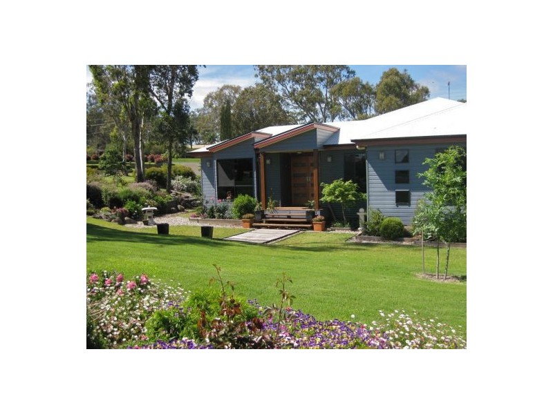 1 Ashley Court, Highfields QLD 4352