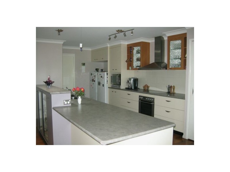 1 Ashley Court, Highfields QLD 4352