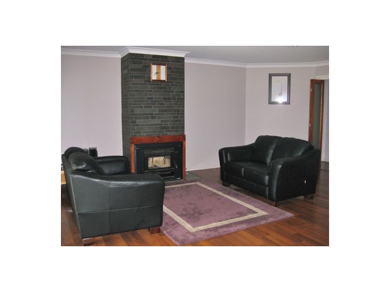 1 Ashley Court, Highfields QLD 4352