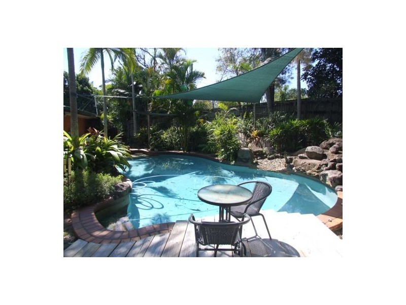 11 Woodfield Rd., Pullenvale QLD 4069