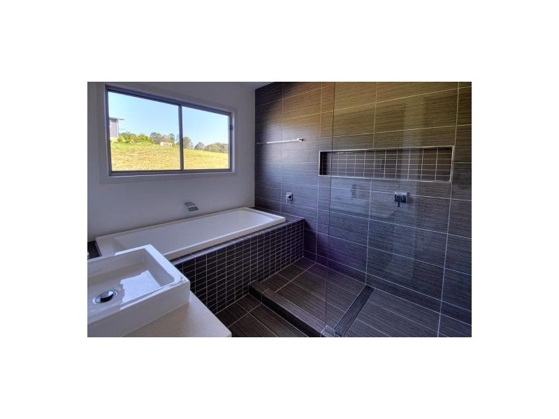 8 Booniah Crt, Eumundi QLD 4562