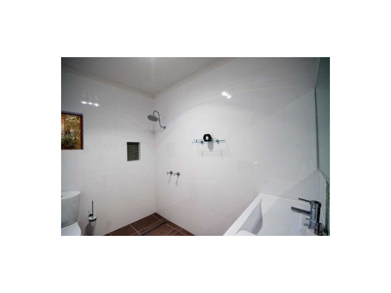 93 Parkdale Ave., Doonan QLD 4562