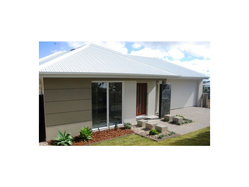 261A Geddes St., Centenary Heights QLD 4350