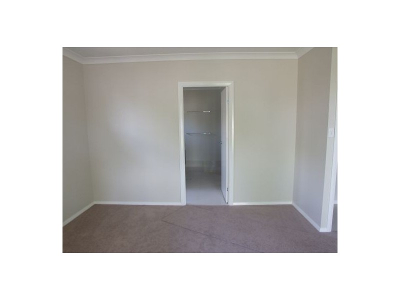 261A Geddes St., Centenary Heights QLD 4350