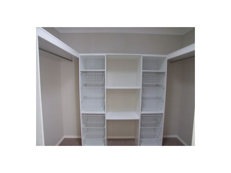 261A Geddes St., Centenary Heights QLD 4350