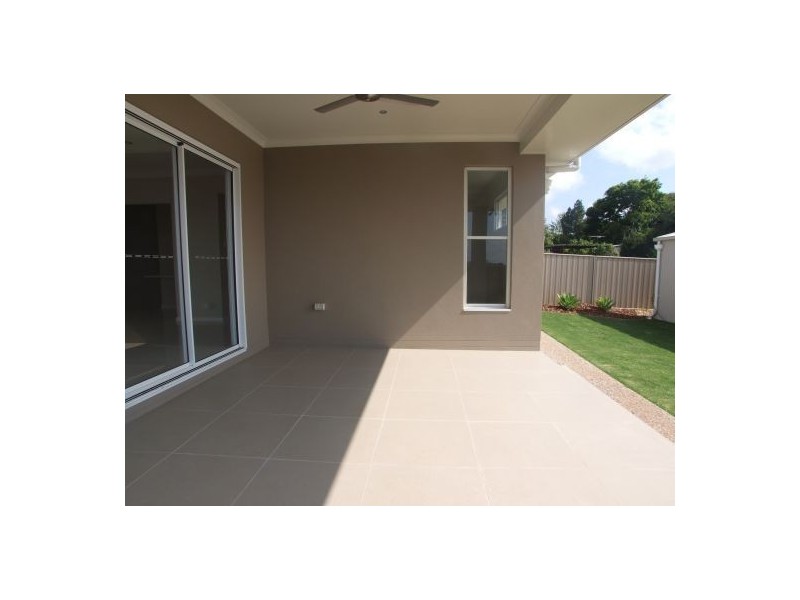 261A Geddes St., Centenary Heights QLD 4350