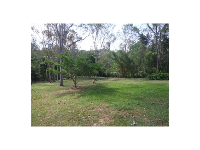 11 Woodfield Road, Pullenvale QLD 4069