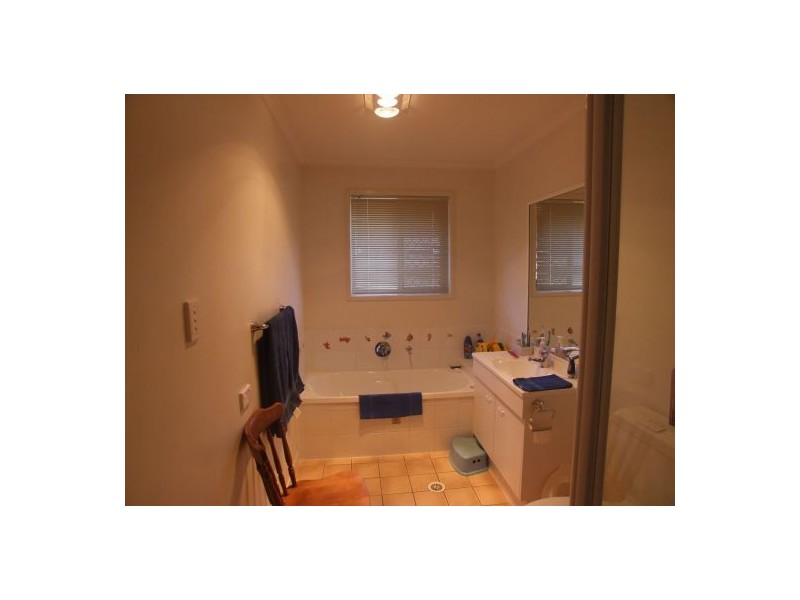 10 Murilla St., Clifton QLD 4361