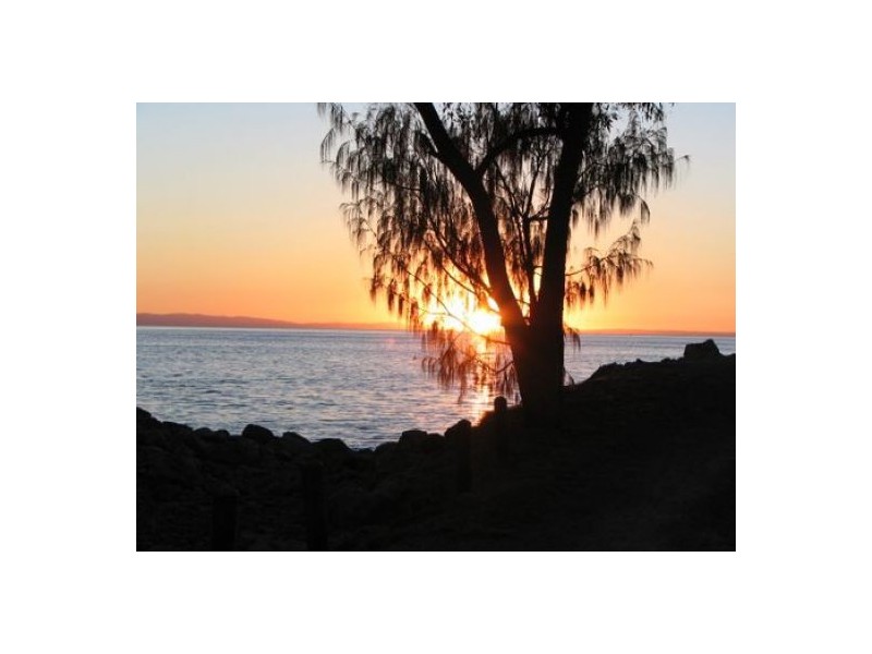 7 Toompany Street, Amity Point QLD 4183