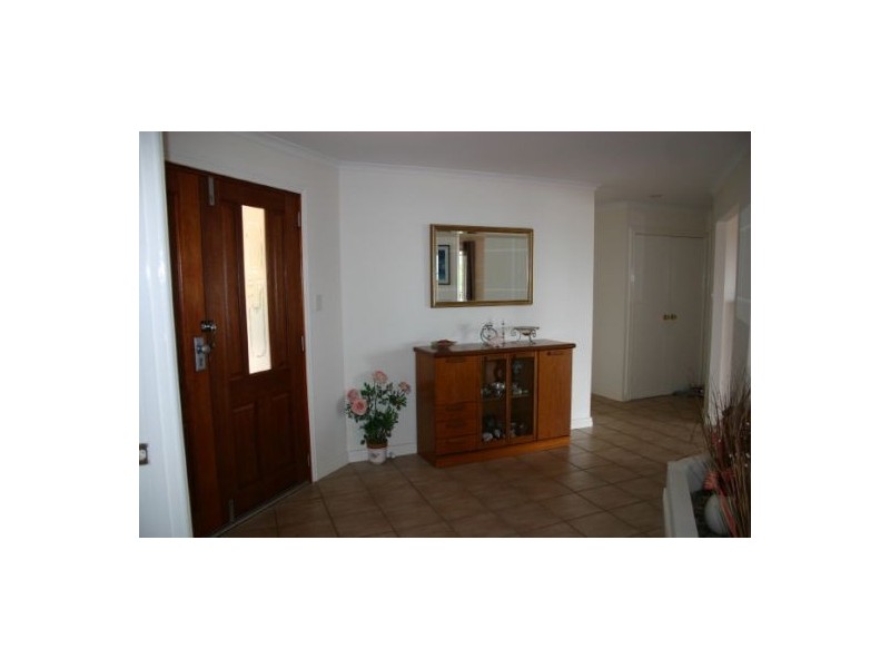 16 Robertson Crescent, Prince Henry Heights QLD 4350