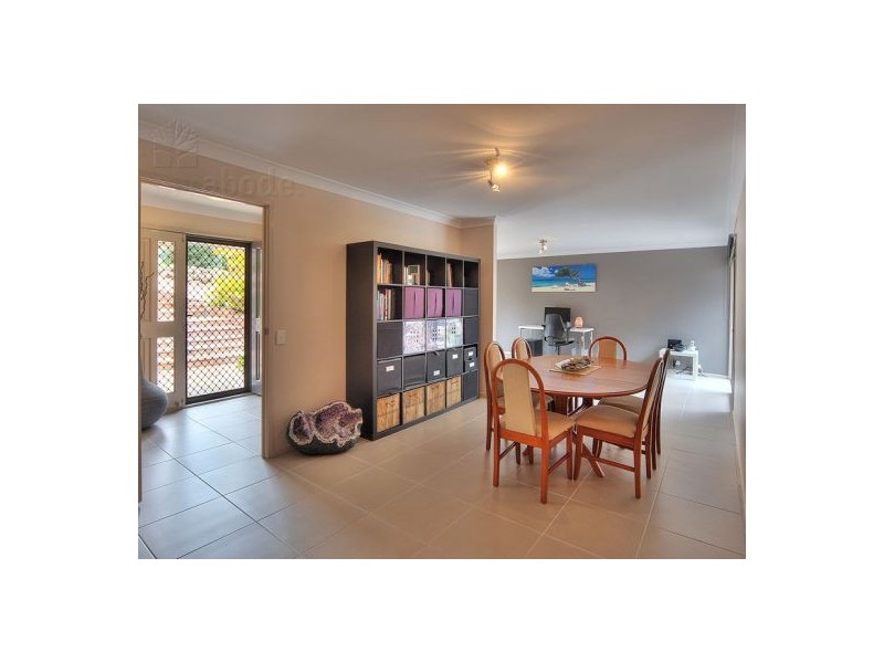 25 Tabor St., Westlake QLD 4074